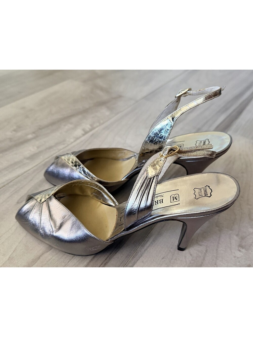 Women's Bruno Magli Tomaia Pelle Silver Leather Shoes Heels Strappy Sz 7.5 AAA